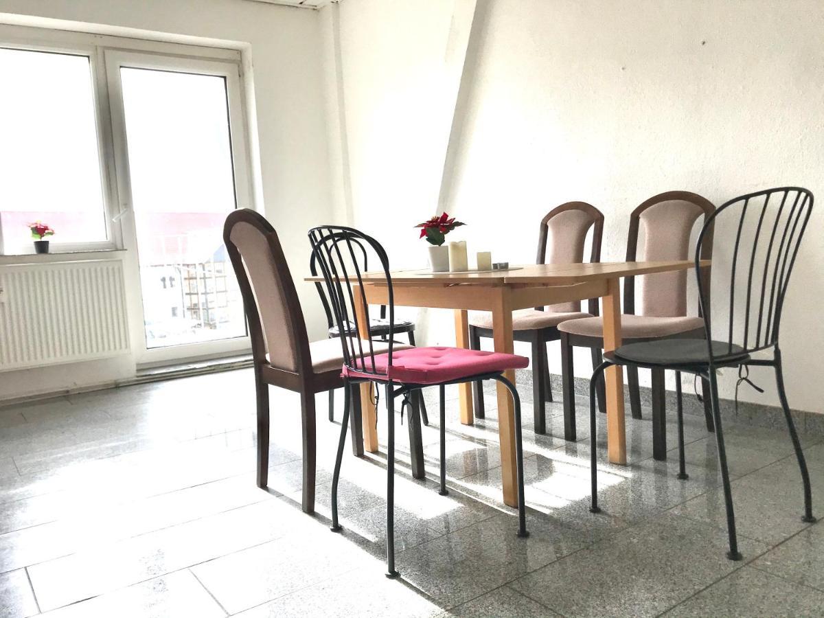 #World Monteurzimmer Schkeuditz Buitenkant foto