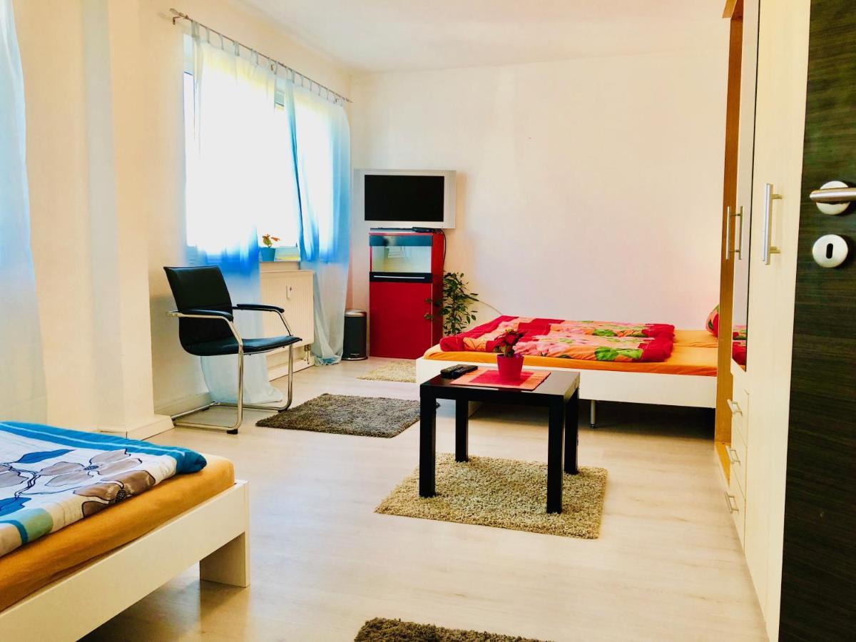 #World Monteurzimmer Schkeuditz Buitenkant foto