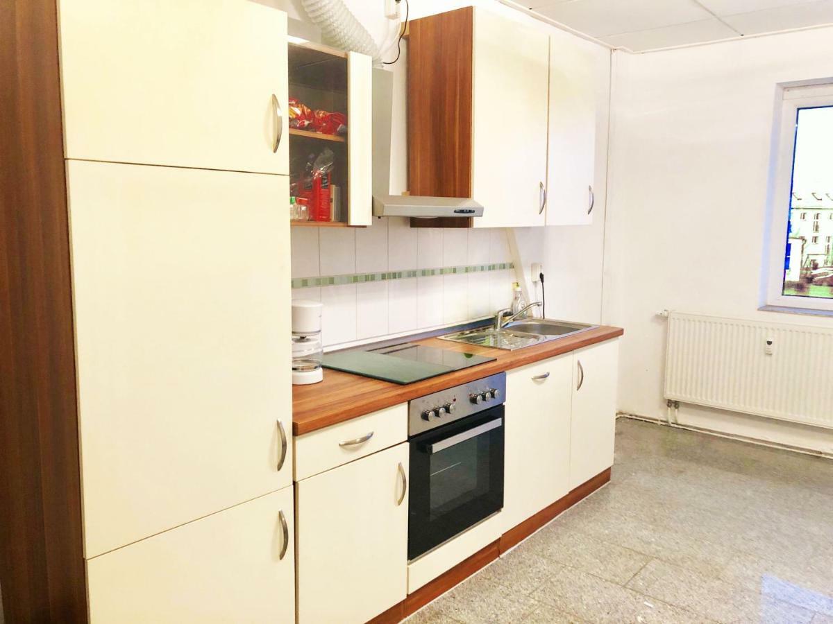 #World Monteurzimmer Schkeuditz Buitenkant foto